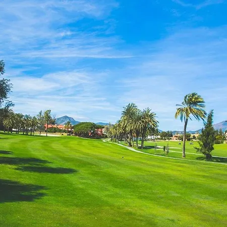아파트 Precioso En Guadalmina Golf -